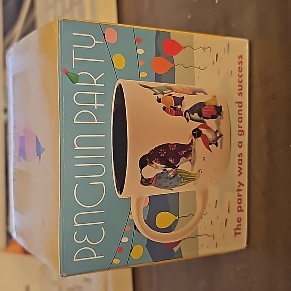 Penguin Coffee Mug NWOT - Picture 3 of 6